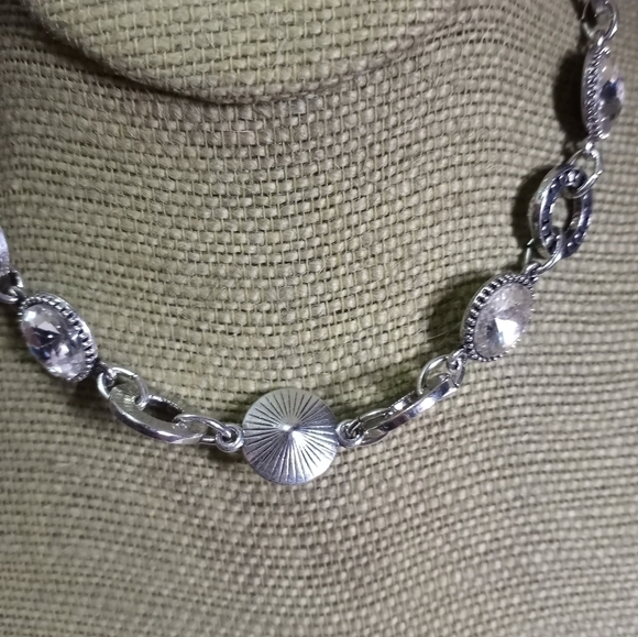 Silvertone Crystal Necklace choker collar - Picture 4 of 6